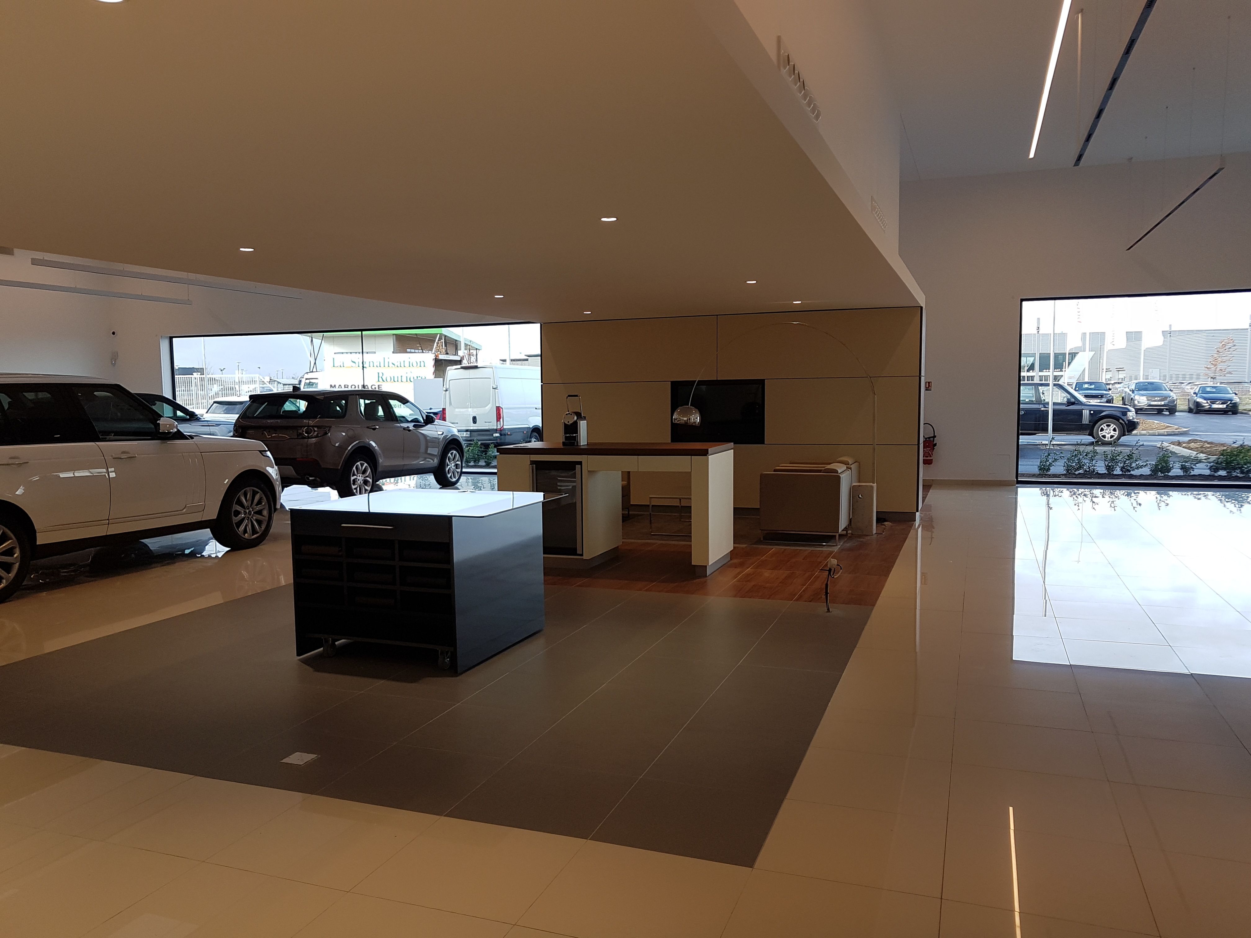 contenu/references/Concession automobile/05chartres/2017-12-14 11.42.41.jpg